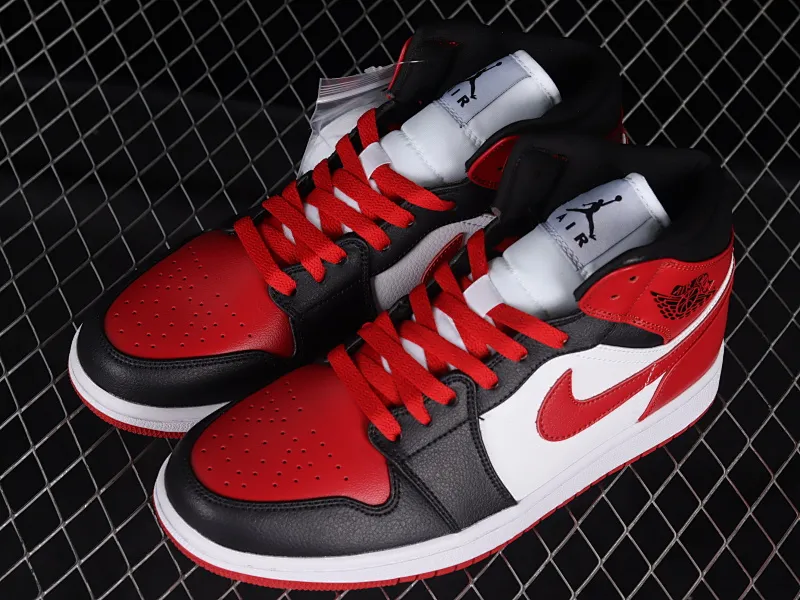 All categories Air Jordan Jordan series basketball shoes Air Jordan 1 Mid Air Jordan 1 Mid AJ1 Joe 1 black red toe Zhongbang basketball shoes BQ6472-079